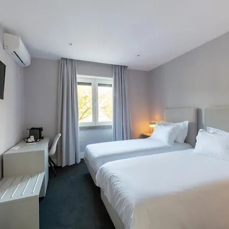 Avenuehillhotel Hotell *