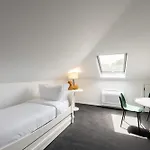 Avenuehillhotel *